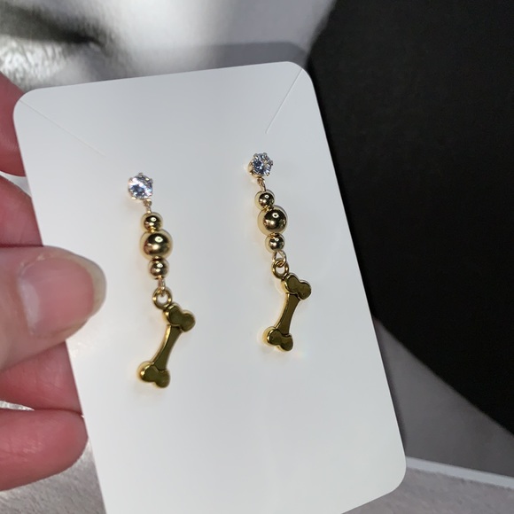 New Hand Crafted 🦴 Bone Post Dangling Earrings - Picture 4 of 7